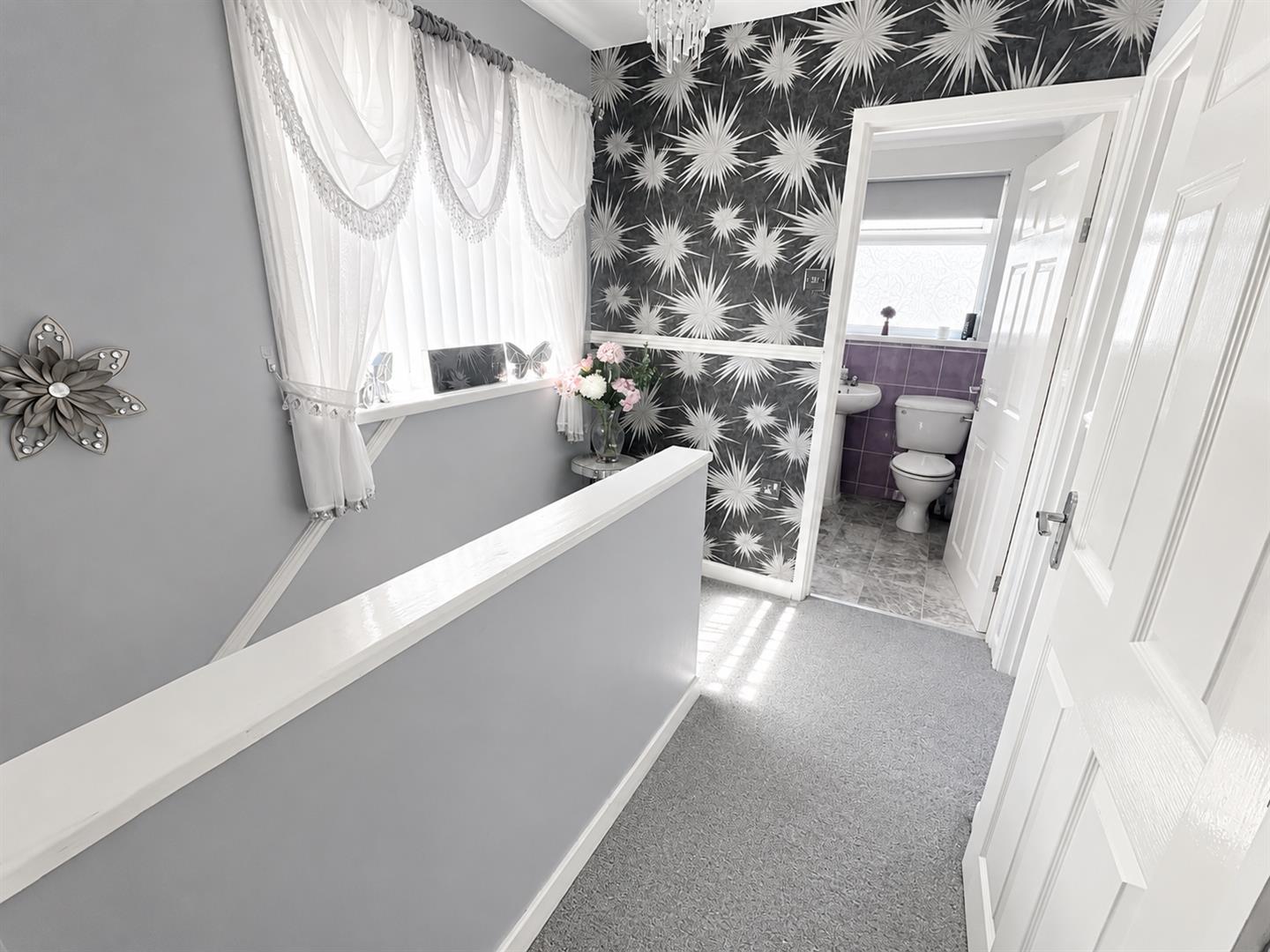 Clos Vernon Watkins, Gorseinon, Swansea, SA4 4DH